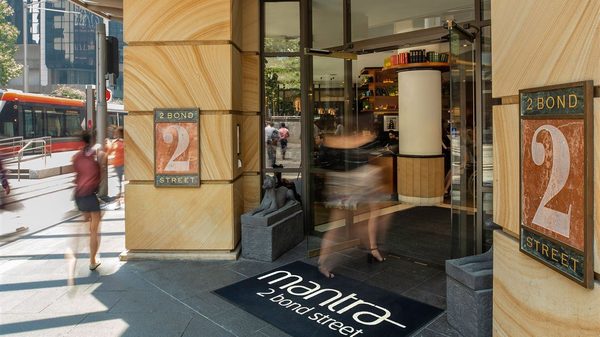 Mantra 2 Bond Street Sydney — Property