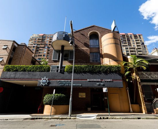 Mariners Court Hotel — Property