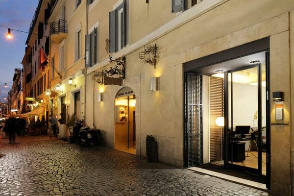 Mario de Fiori 37 — Property