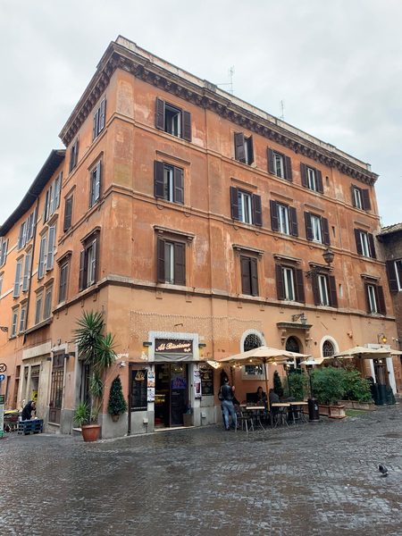 Mario de Fiori 37 — Property