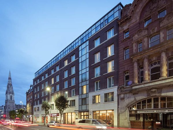 Marlin Aparthotel Waterloo — Property