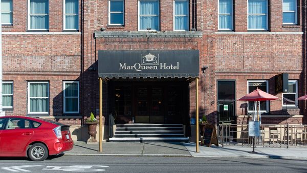 MarQueen Hotel — Property