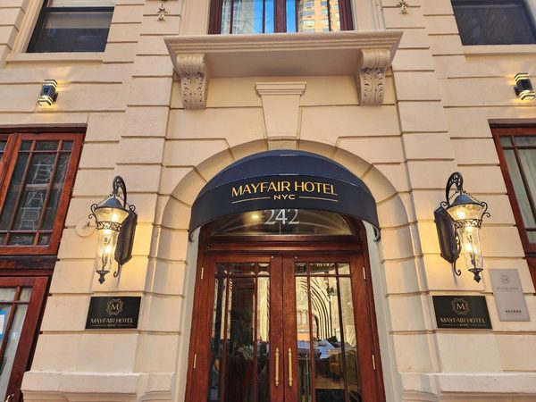 Mayfair Hotel Ascend Hotel Collection — Property
