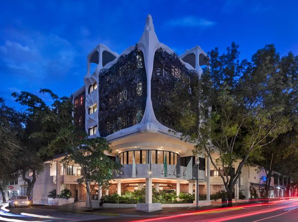 Mayfair House Hotel Garden Miami Florida — Property