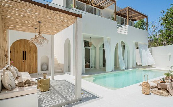 Mazari Villas — Property