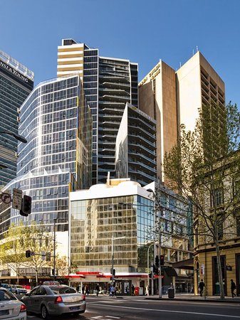 Meriton Suites Campbell Street Sydney — Property