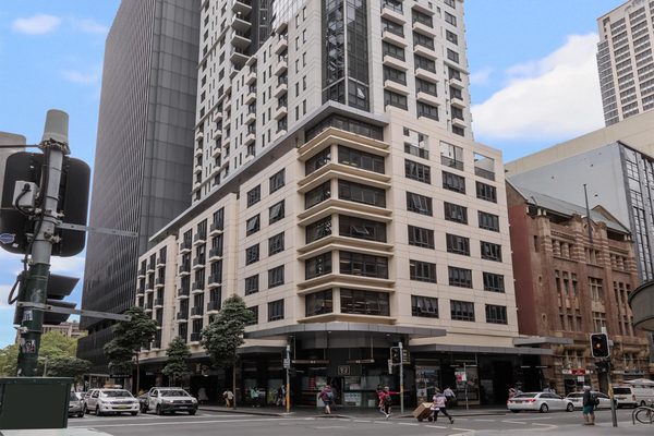 Meriton Suites Pitt Street Sydney — Property