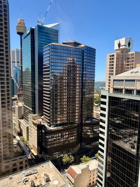 Meriton Suites Pitt Street Sydney — Property