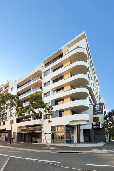 Meriton Suites Waterloo — Property