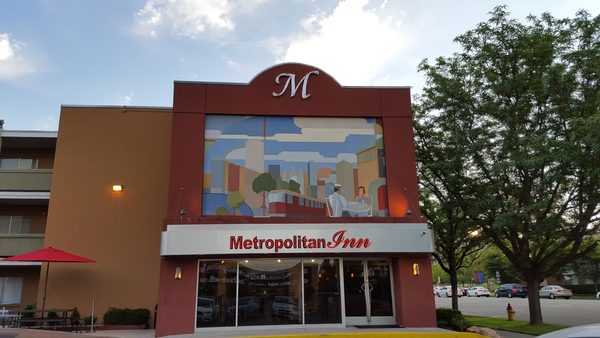 Metropolitan Inn — Property