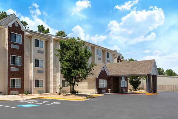Microtel Inn Suites by Wyndham Augusta Riverwatch Augusta Georgia — Property