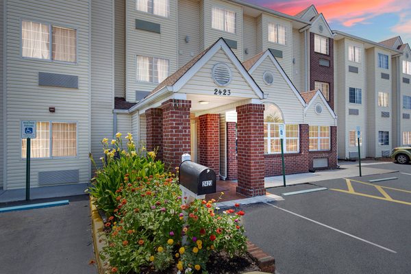 Microtel Inn Suites by Wyndham Cordova Memphis By Wolfchas — Property