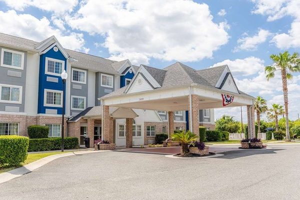 Microtel Inn Suites by Wyndham Kingsland Naval Base I 95 — Property