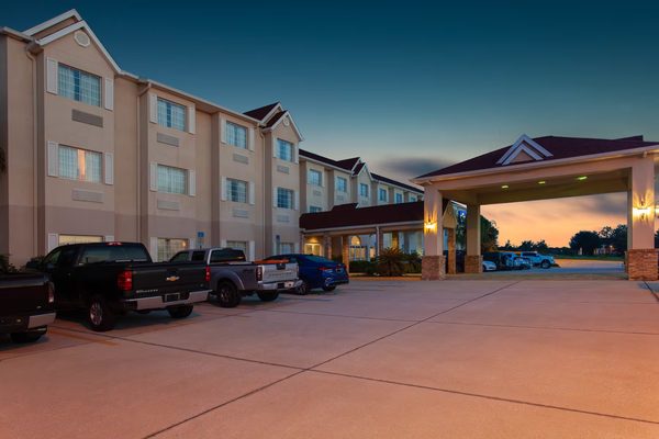 Microtel Inn Suites by Wyndham Lady Lake The Villages — Property