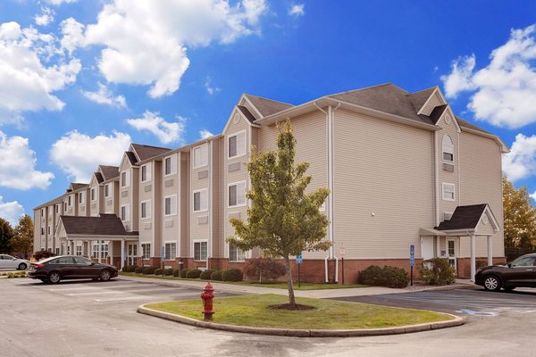 Microtel Inn Suites by Wyndham Middletown — Property