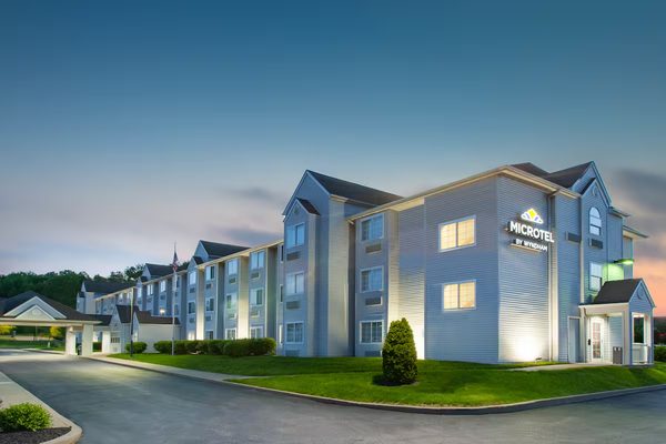 Microtel Inn Suites by Wyndham Pittsburgh Airport — Property