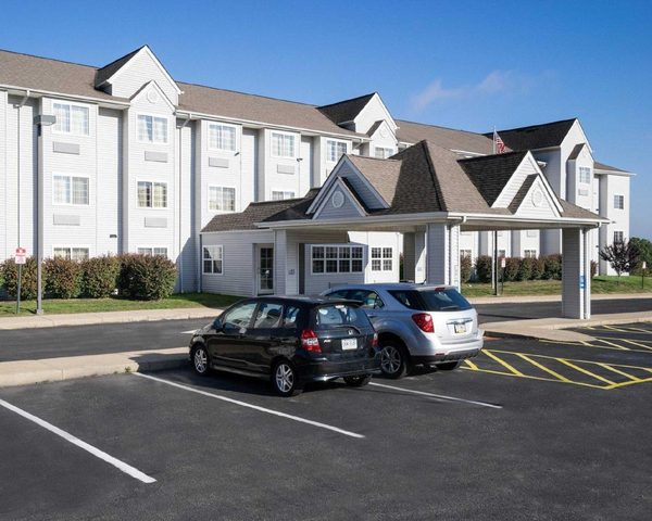 Microtel Inn Suites by Wyndham Pittsburgh Airport — Property