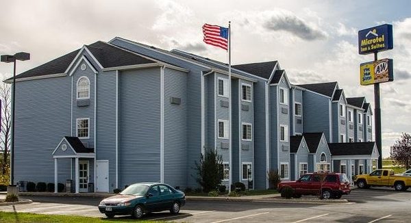 Microtel Inn Suites by Wyndham Tomah — Property