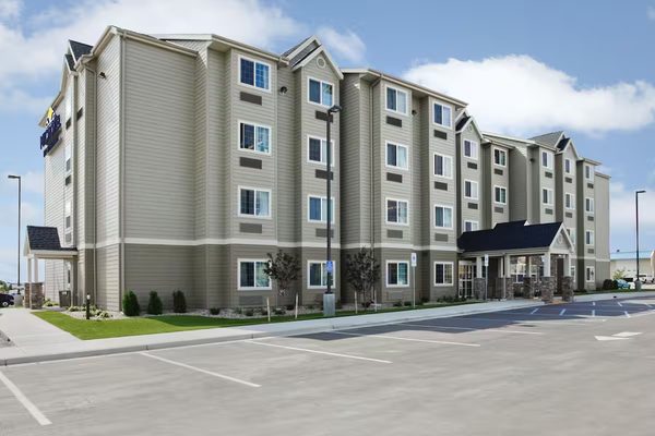Microtel Inn Suites by Wyndham Williston — Property