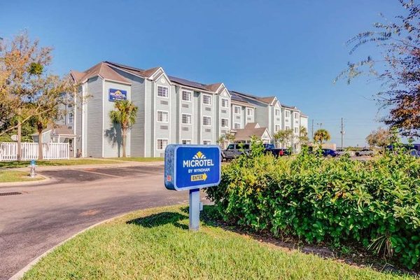Microtel Inn Suites by Wyndham Zephyrhills — Property
