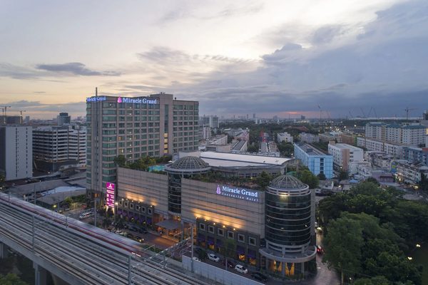 Miracle Grand Convention Hotel — Property