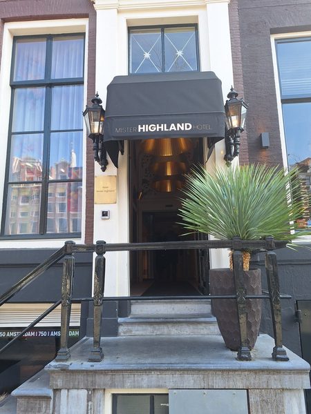 Mister Highland Hotel — Property
