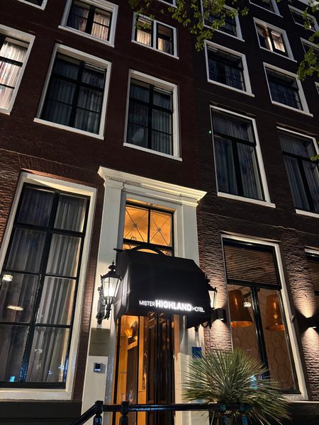 Mister Highland Hotel — Property