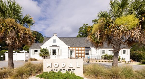 Modal — Property