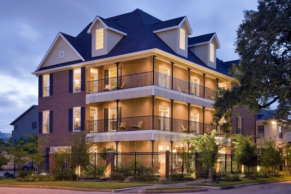 Modern B B — Property