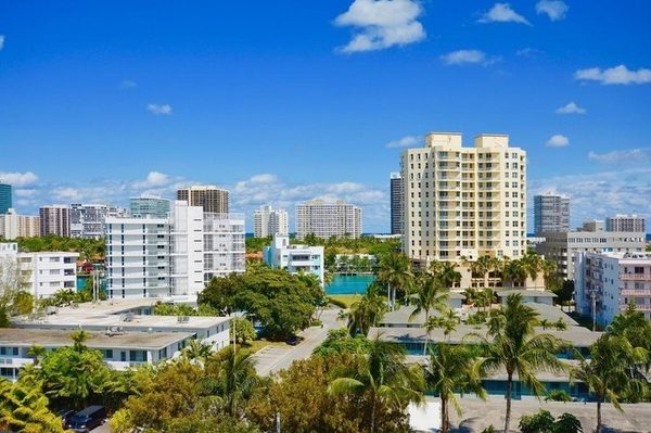 Moderno Residences by Bay Breeze Miami Beach Florida — Property
