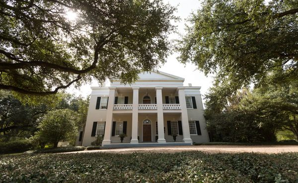 Monmouth Historic Inn Natchez Mississippi — Property