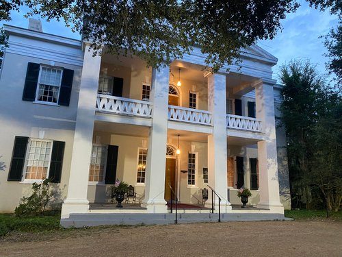 Monmouth Historic Inn Natchez Mississippi — Property