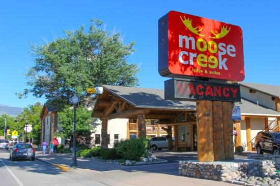 Moose Creek Lodge and Suites — Property