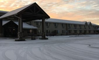 Moose Lake Lodge Moose Lake Minnesota — Property