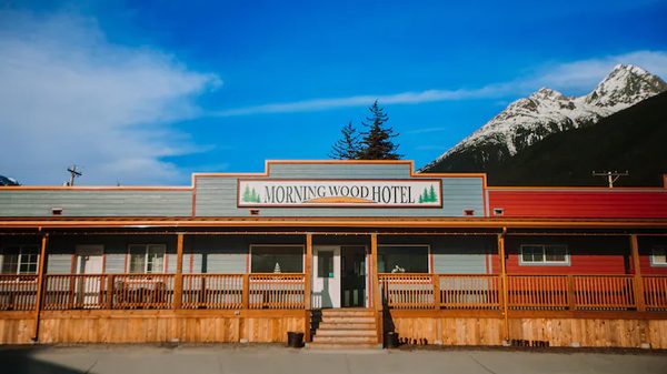 Morning Wood Hotel — Property
