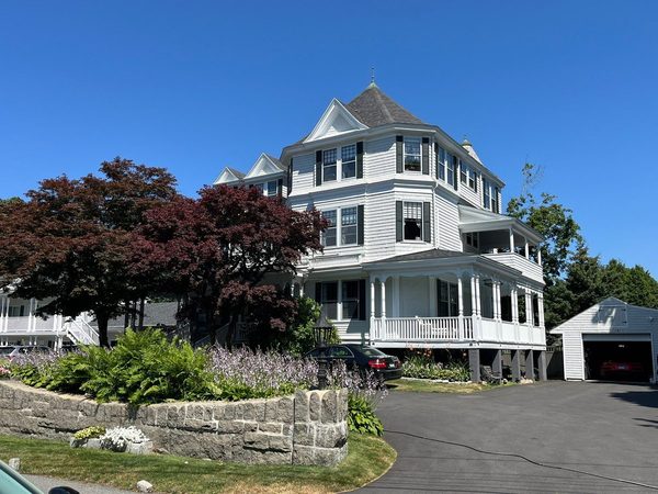 Moseley Cottage Inn — Property