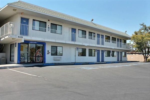 Motel 6 Atascadero CA — Property