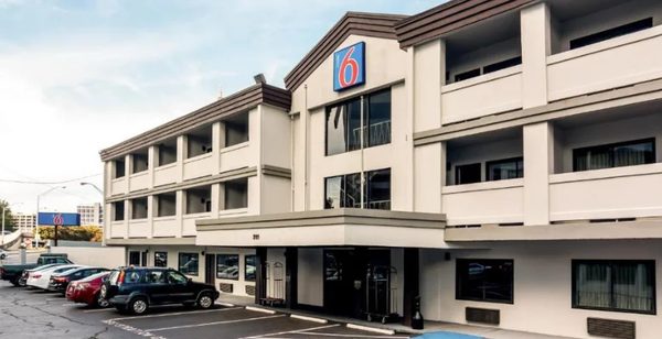 Motel 6 Atlanta Ga Downtown — Property