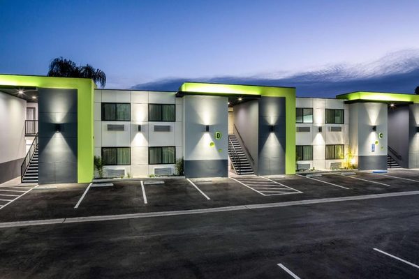Motel 6 Canoga Park Los Angeles California — Property