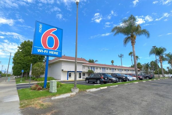 Motel 6 Costa Mesa CA — Property