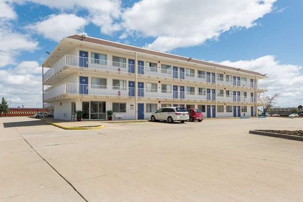 Motel 6 Dayton OH — Property