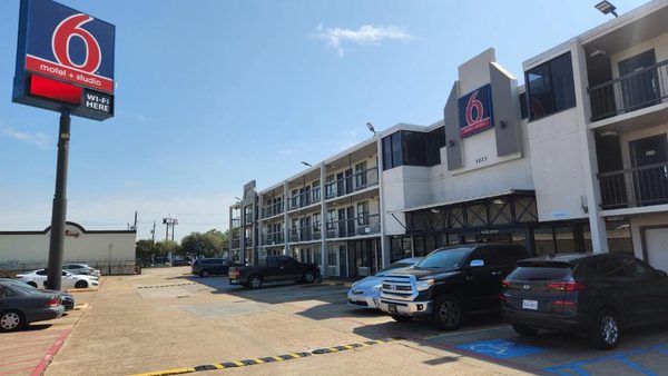 Motel 6 Houston TX Medical Center NRG Stadium — Property