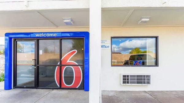 Motel 6 Klamath Falls OR — Property