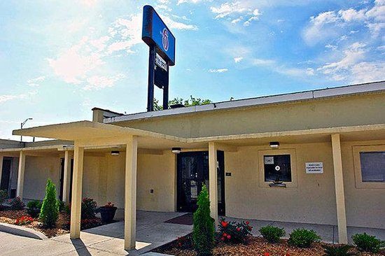 Motel 6 New Orleans near downtown — Property