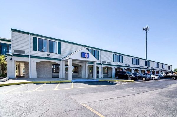 Motel 6 Newark DE — Property