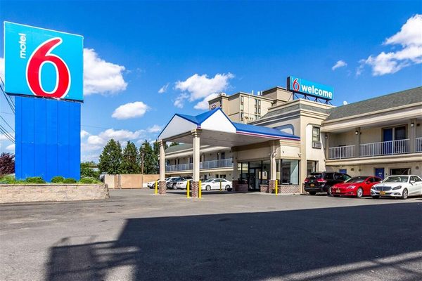 Motel 6 Newark DE — Property