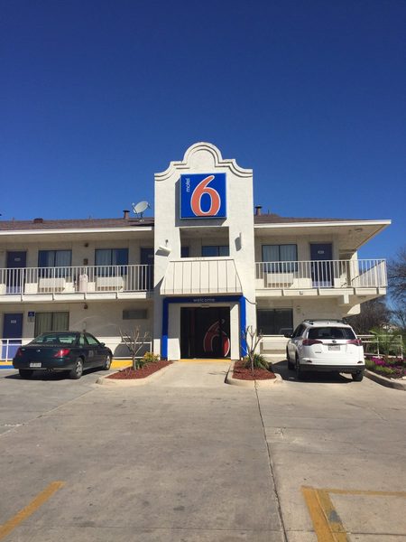 Motel 6 San Antonio TX Six Flags Fiesta TX LA Cantera Area — Property