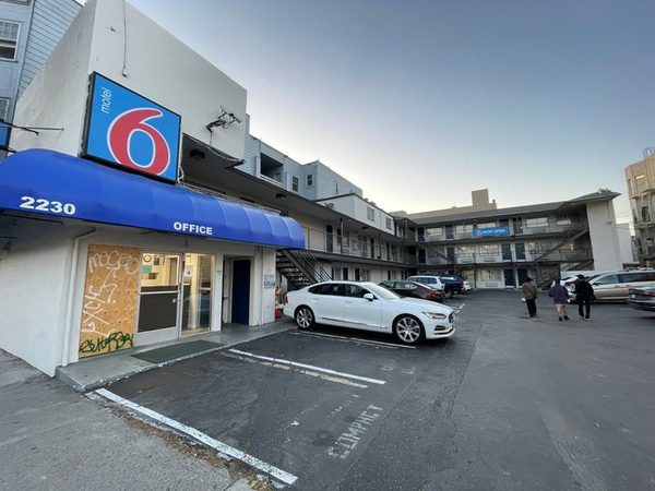 Motel 6 San Francisco CA Lombard Street — Property