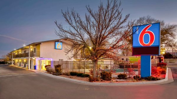 Motel 6 Santa Fe NM Downtown — Property