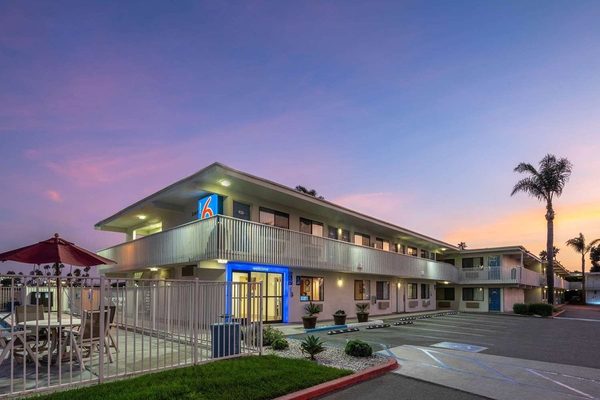 Motel 6 Ventura CA Beach — Property